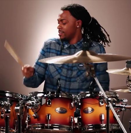 By our estimations, Devon Taylor is not currently dating. 